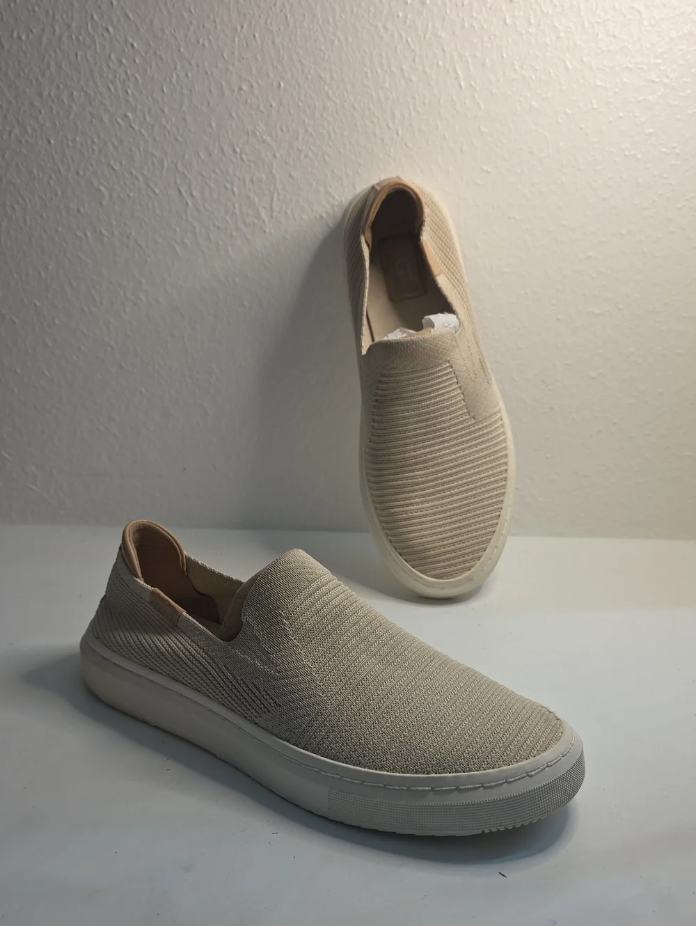 UGG ALAMEDA SAMMY IN SEA SALT KNIT-UPPER SLIP-ON LOAFERS LADIES 8.5 VGUC 1136841